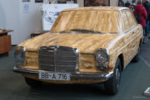 Mercedes W114/W115 Holzmodell