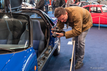 ein Autoblogger bei der Arbeit ein Autoblogger bei der Arbeit