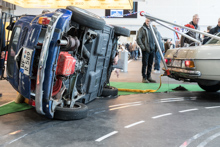 Unfall auf der Carrera-Bahn im Maßstab 1:1 Unfall auf der Carrera-Bahn im Maßstab 1:1
