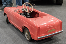 Kinderauto frei nach Triumph TR 4