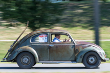 VW Käfer - Brezel - mit Klarlack überzogener Scheuenfund