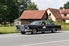 Lincoln Continental Town Car (1979) Lincoln Continental Town Car (1979)