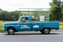 Ford F100 Custom Cab (1966) Ford F100 Custom Cab (1966)