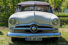 Ford Custom V8 2-Door Sedan (1949)