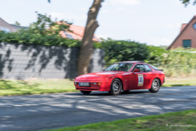 Porsche 944