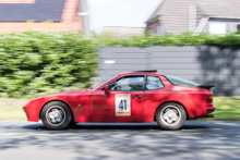 Porsche 944