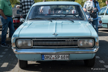 Opel Rekord C Limousine 2-trg. (1966-72) mit Commodore Grill