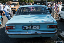 Opel Rekord C Limousine 2-trg. (1966-72) mit Commodore Grill