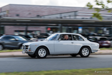 Alfa Romeo GT Junior 1.6 mit glatter Front (19721975)