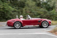 AC Cobra 427