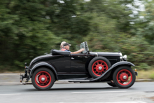 Ford A Roadster deLuxe (1927)