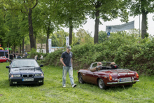 li: BMW 3er re: MG B