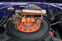 Motor vom Dodge Charger R/T mit Spielzeug